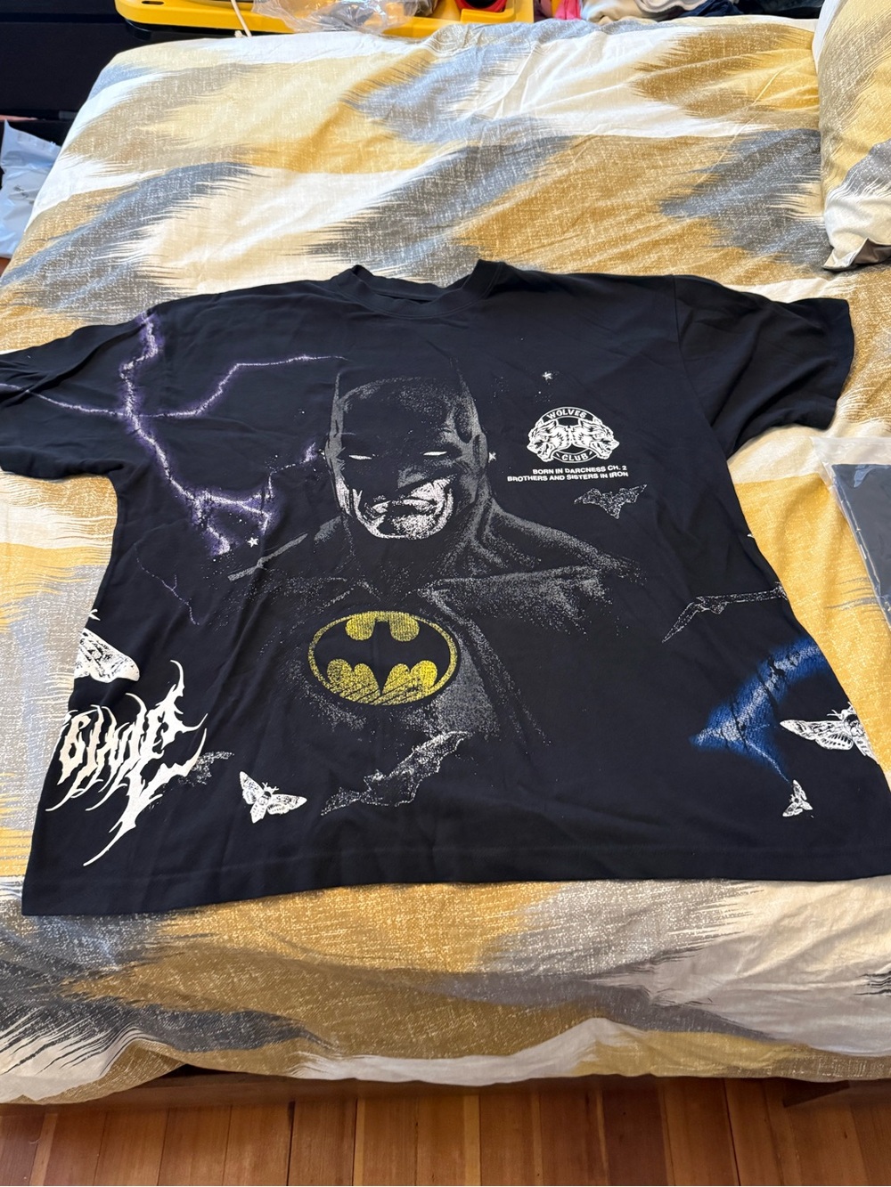 Darc Sport Black Batman Graphic Short Sleeve Tee with Yellow Logo size M